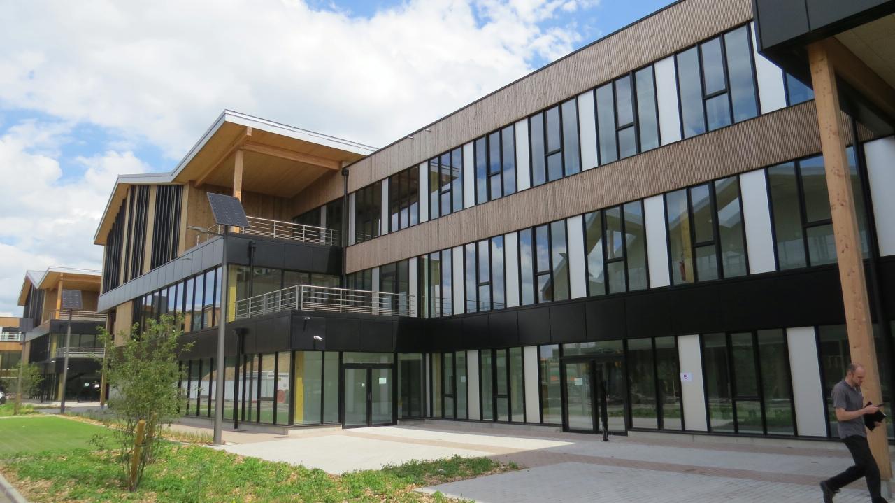 Bureau Villeneuve-d'Ascq 15000m² Vente bureau Villeneuve-d'Ascq Nord OVBUR2532299 1